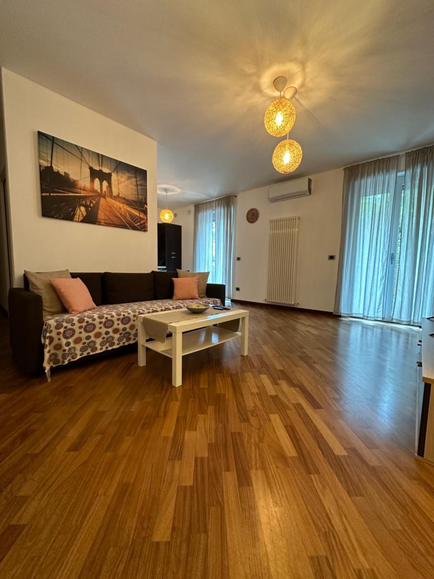 La Casa Di Yasmin_Pescara Centro Διαμέρισμα Εξωτερικό φωτογραφία